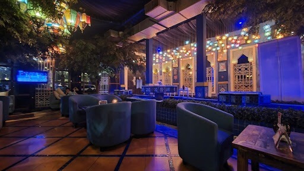 10 Rekomendasi Tempat Nongkrong Malam di Jakarta Selatan